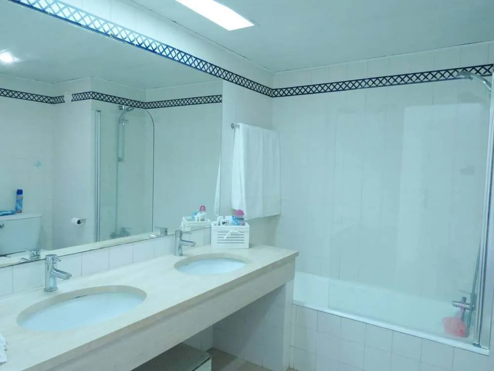 The ensuite master bathroom.