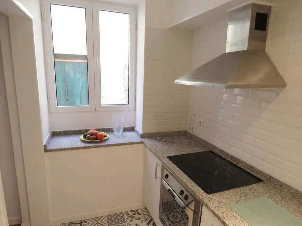 Plenty of natural light to prepare your meals.