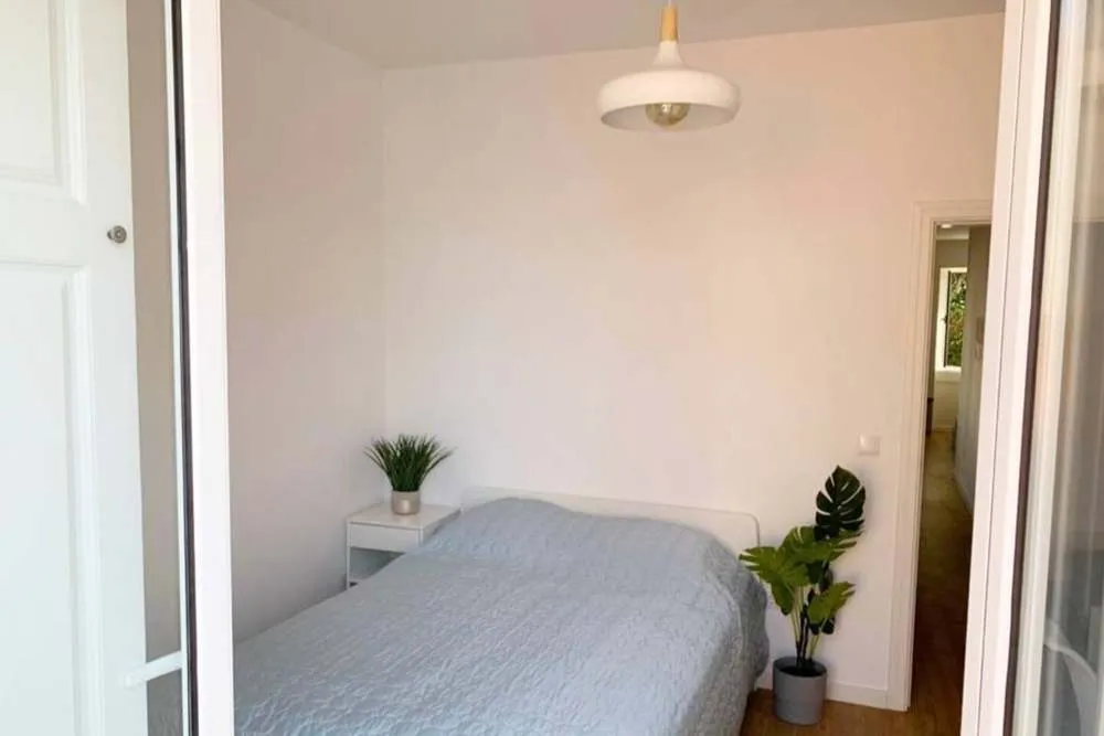 The second bedroom.