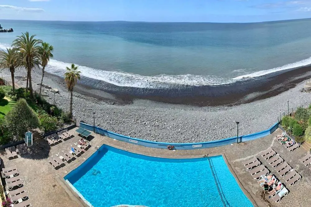 Interior of 'Atlantic Vista' - amazing view, balcony & pool.