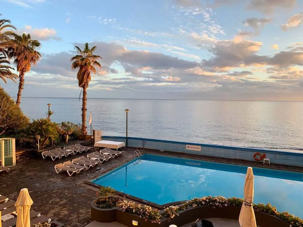 Interior of 'Atlantic Vista' - amazing view, balcony & pool.